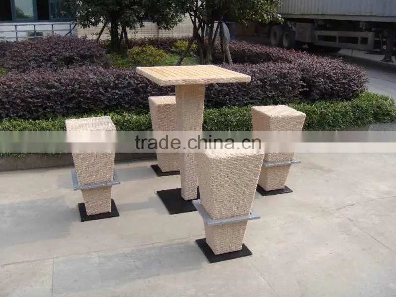 Great Nice Outdoor Rattan Bar furniture Bar Stools With Padded