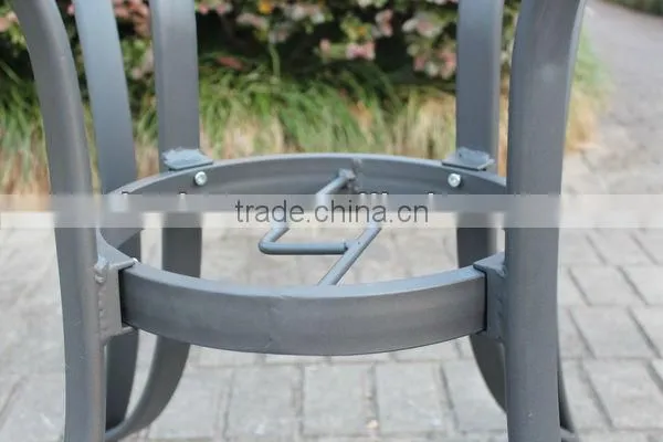 Aluminum 40"Round dining table with umbrella hole