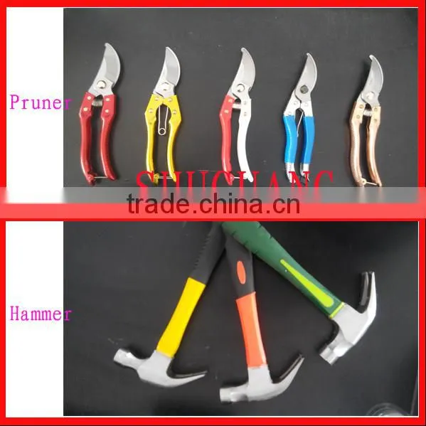 American Type Claw Hammer With Wood Handle