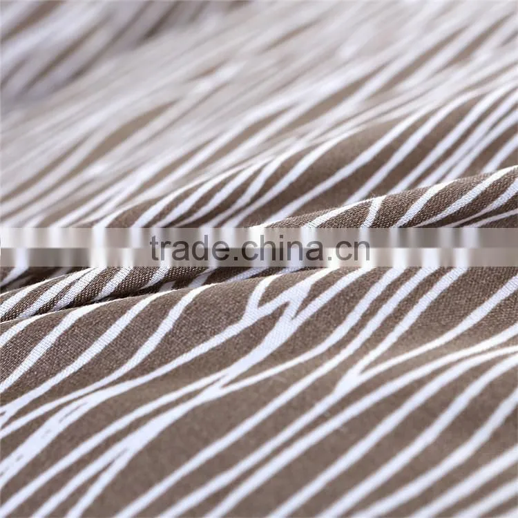 wholesale cheap cooling hot sale soft goose down comforter polyester luxury quilt
