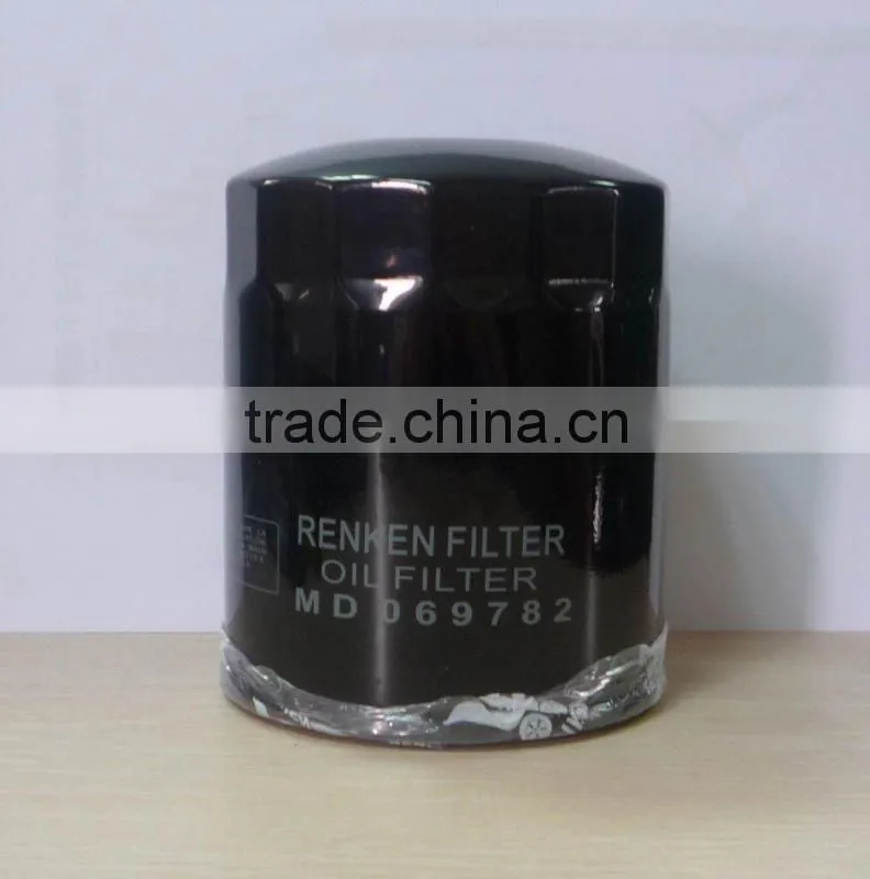 MD069782 Filter .Renken MD069782 oil filter use for DELICA Bus .LANCER engine