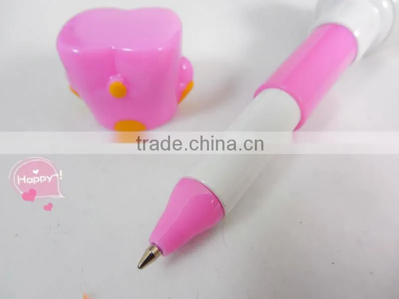 Cute and cheap plastic ballpoint pen for present