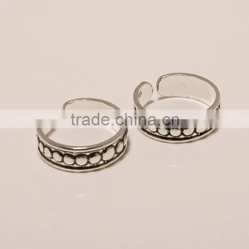 T0008-925 SOLID STERLING SILVER FINE LIGHT OXIDIZED DESIGNER DOT TOERINGS 2.96