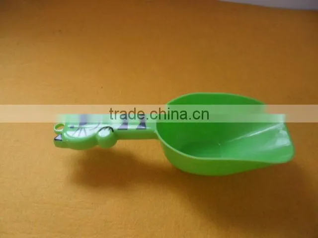 Manufacturers selling plastic ice shovel