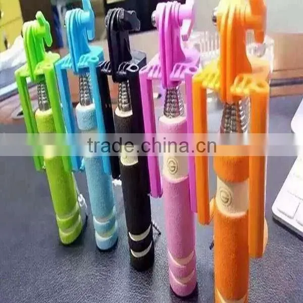 2016 Wholesale Universal Portable Cable Monopod Selfie Stick For cell phone