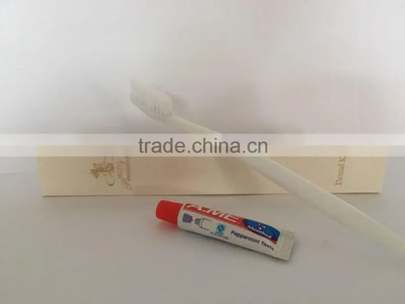 New design of cheap luxury hotel toothbrush toothpaste supplies set