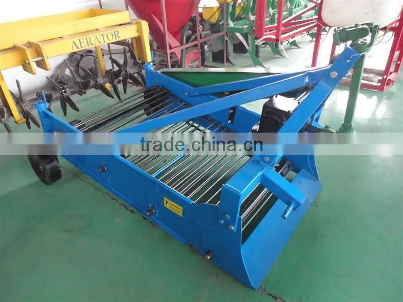 Research and development of manufacturers one row potato harvester/ cheap price mini potato harvester with walking tractor