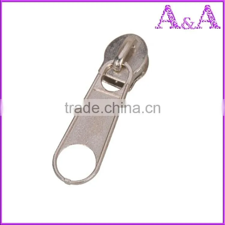 wholesale electroplate N/L nylon zipper slider with beautiful puller for different style