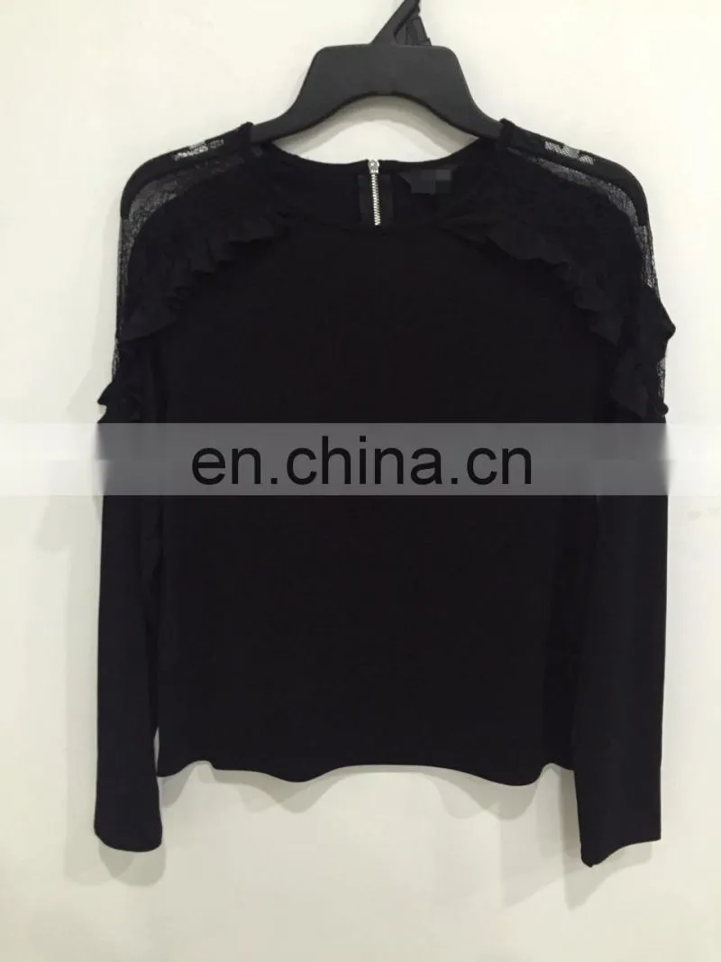 The shoulder lace stitching long-sleeved blouse