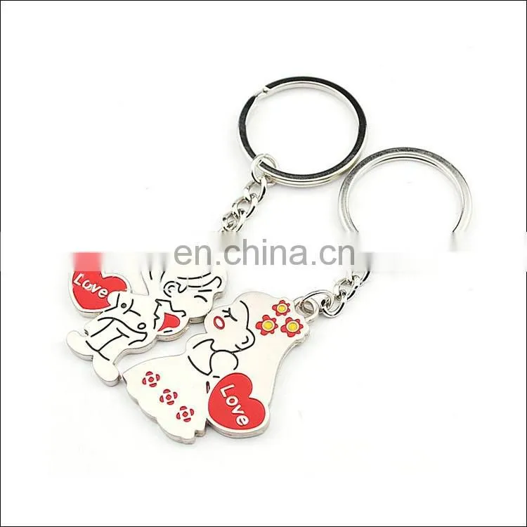 Custom couple metal keychains wholesale