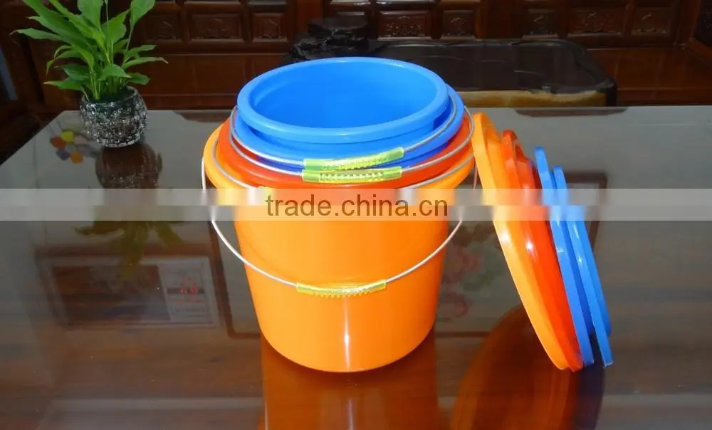 3L round plastic bucket with lid, steel handle, plastic barrel and pail