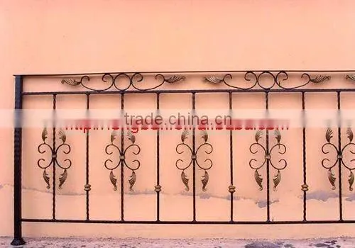 Top-selling handmade wrought iron garden border fence