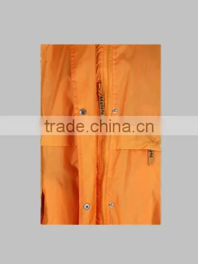 Waterproof Rain Jacket Wholesale Rain coat with concealed hood Made in China