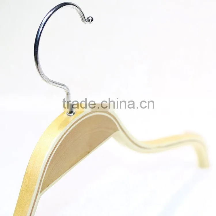 2015 factory provide anti slip splint hanger for clothes