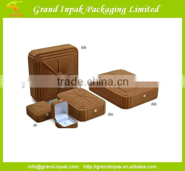 Heart-shaped wedding dresses flocked velvet ring jewelry box