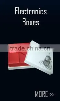 red gift boxes with lids