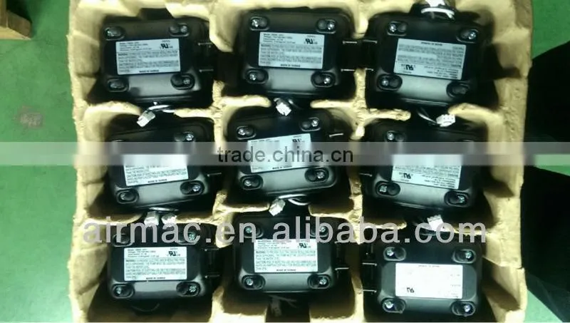 Plastic pump