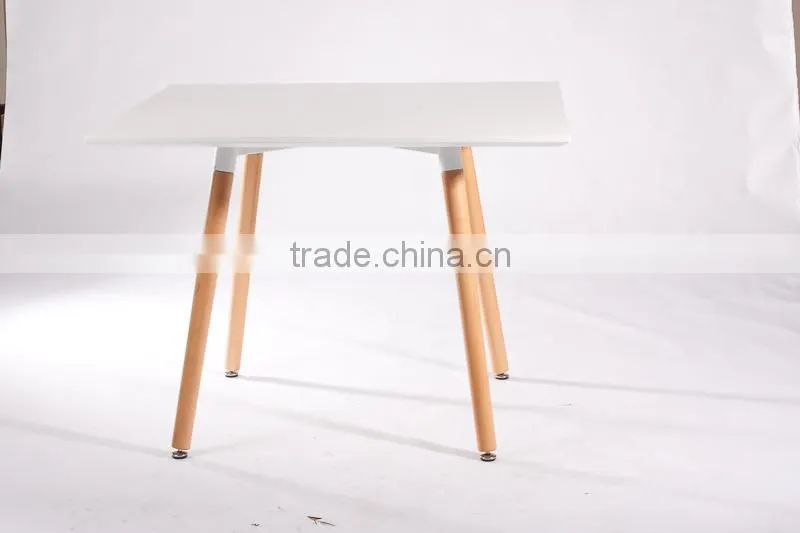 leisure round table