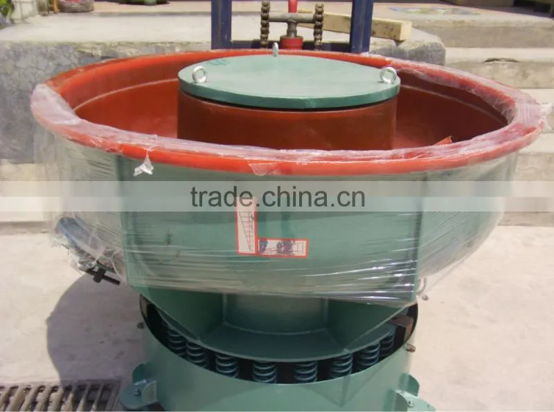 Vibratory finishing tumbler with noise cover 400L
