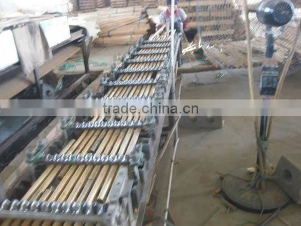 long wooden broom handle/mop handle