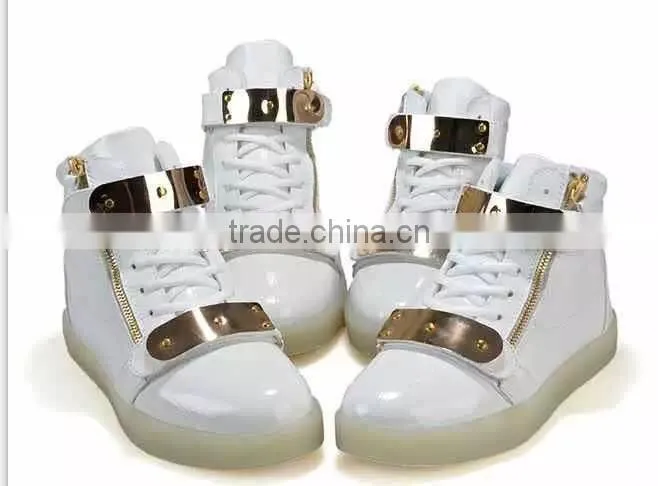 Boy and girls LED lights sports shoes
