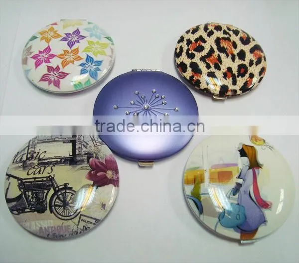 Smooth clip Round Metal stand table mirror in mirror finish aluminium frame