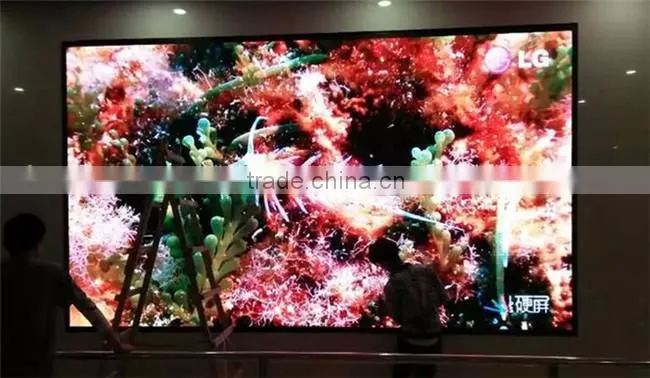 Super-large full color screen