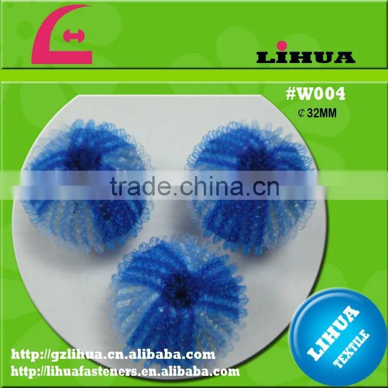 Blue and white environmentally friendly trade nylon laundry ball | magic washing ball
