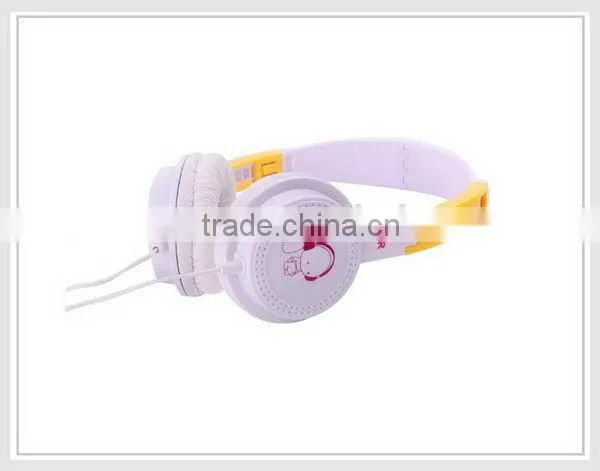 Top quality high-end noise cancelling wired headphones