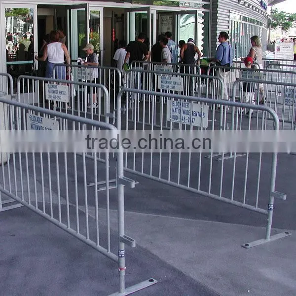 round tube steel galvanized crowd control barrier for events