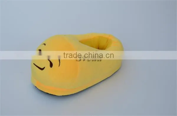Latest Emoji slipper Emoji plush slipper soft plush toy Chinese factory wholesale price