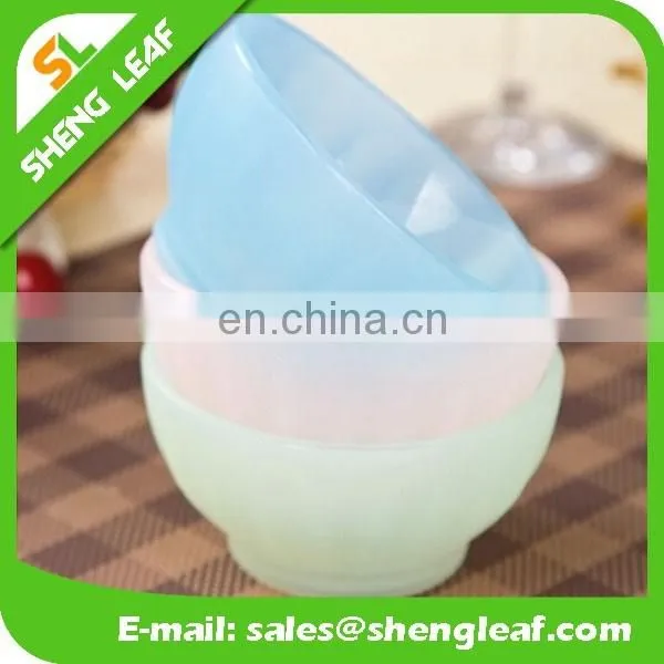 Transparent PMS colorful Silicone lunch food serving bowls for kids