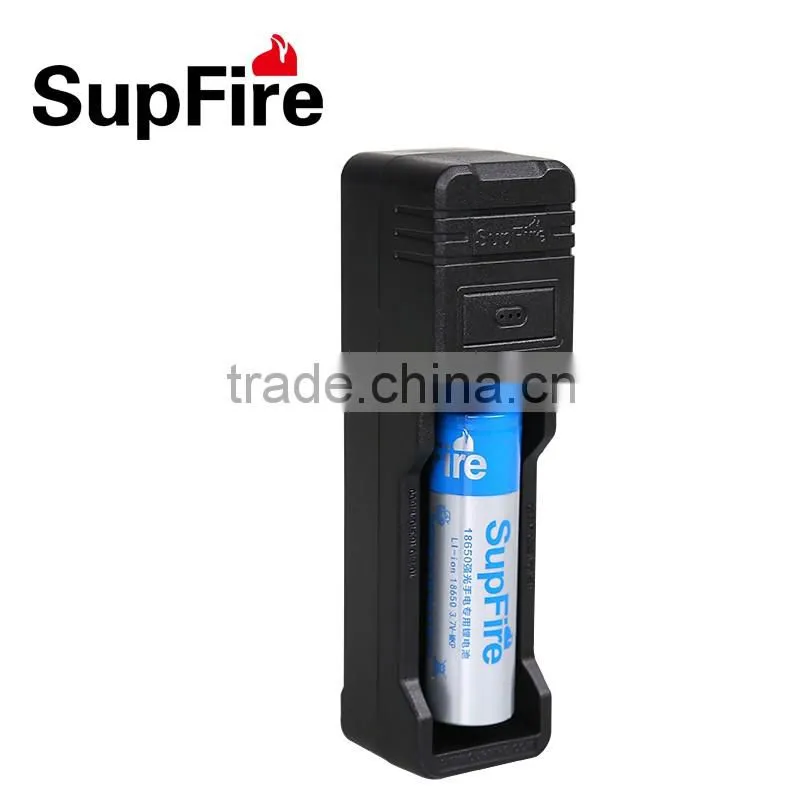 DC 5V Multifunction Portable one-slot USB charger AC16