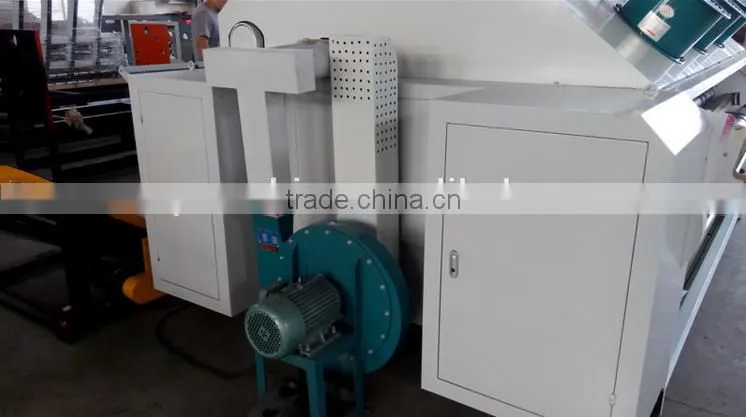 Automatic carton stripper machine