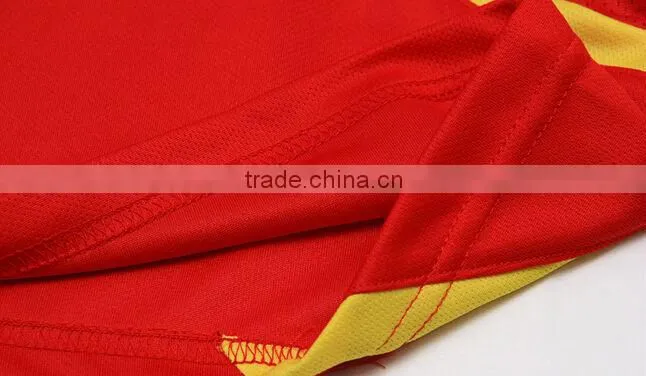 Latest Design Polyester Custom Red Color Dry Fit Men's Sportswear
