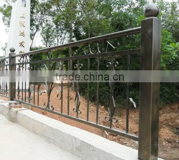 2015 Top-selling hand forged modern metal fencing