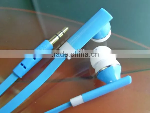 High quality in-ear earphone flat cable for walkman