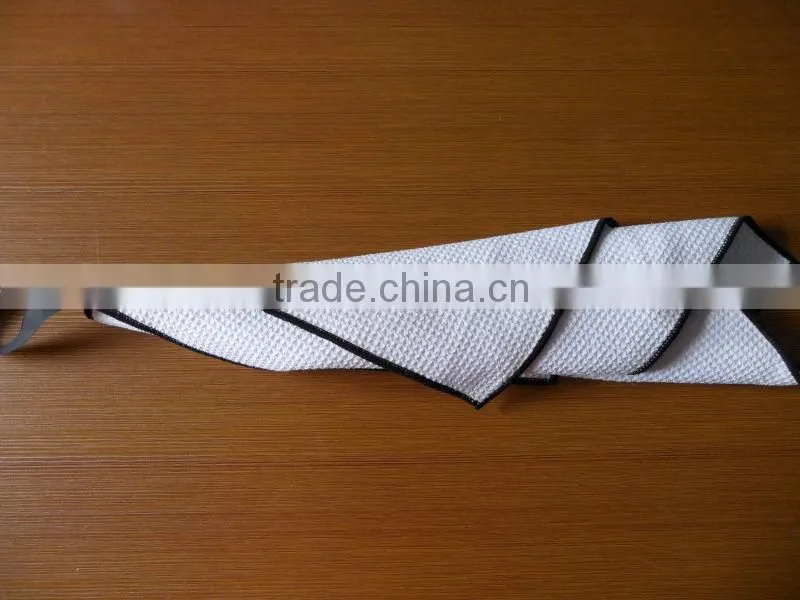 Microfibre handing cloth
