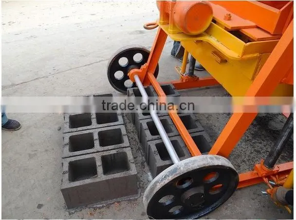 20 years experience Dongyue factory mobile cement block making machine QT40-3B