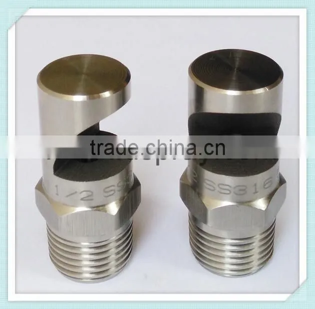Flat fan steam shower nozzle
