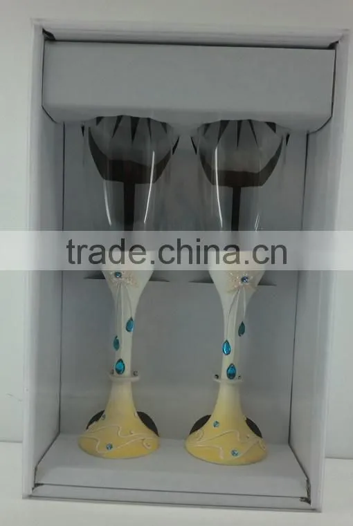 new & hot sale butterfly decorated polyresin crafts champagne glass