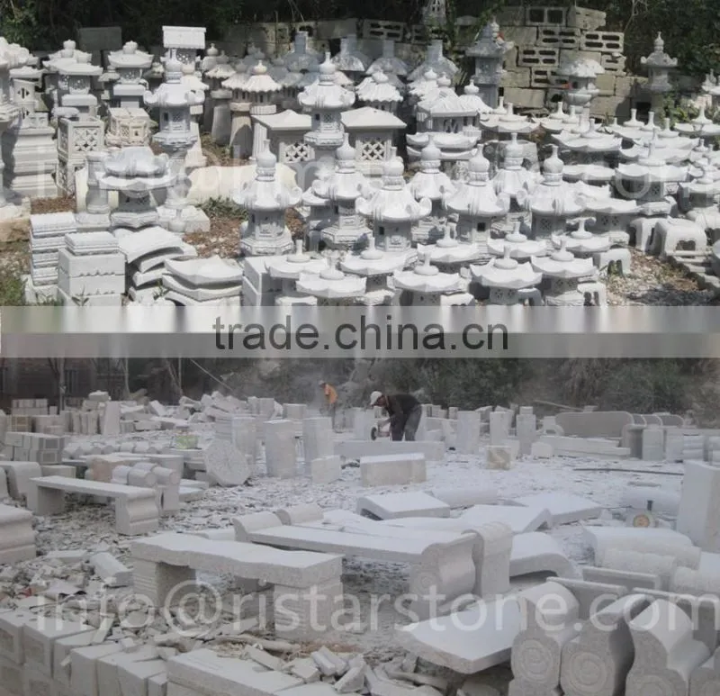 Japanese style garden granite stone lanterns
