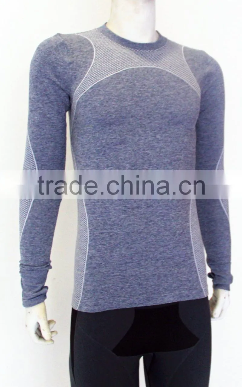 Seamless comfortable cycling jersey for men