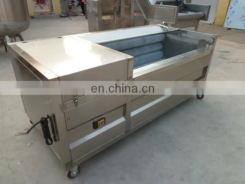 Brush roller type friute and vegetable washing cleaning and peeling machine for sale