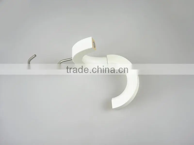 IY-480 white cheap wood scarf hanger