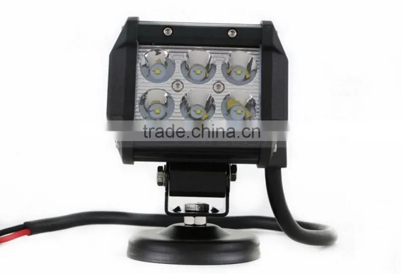 DC10-30V 6 LED 6000K Color Temperature 18W Offroad Light Bars