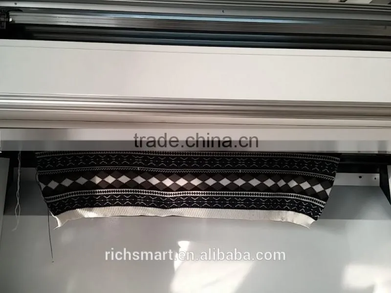 Popular Style 52"/80" Computerized Flat Knitting Machine for Sweater
