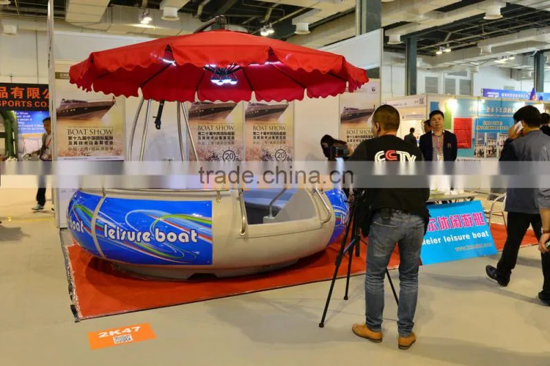 2015 hot sales inflatable boat for amusement