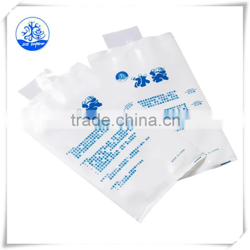filling water ice pack