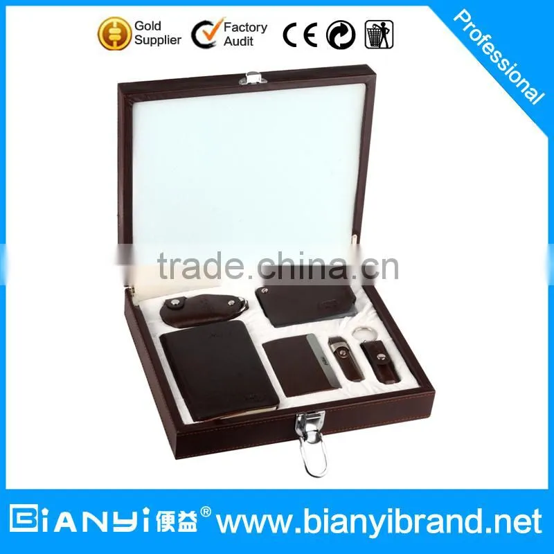 Simple design high quality office gift set with logo including key chain bag and card bag